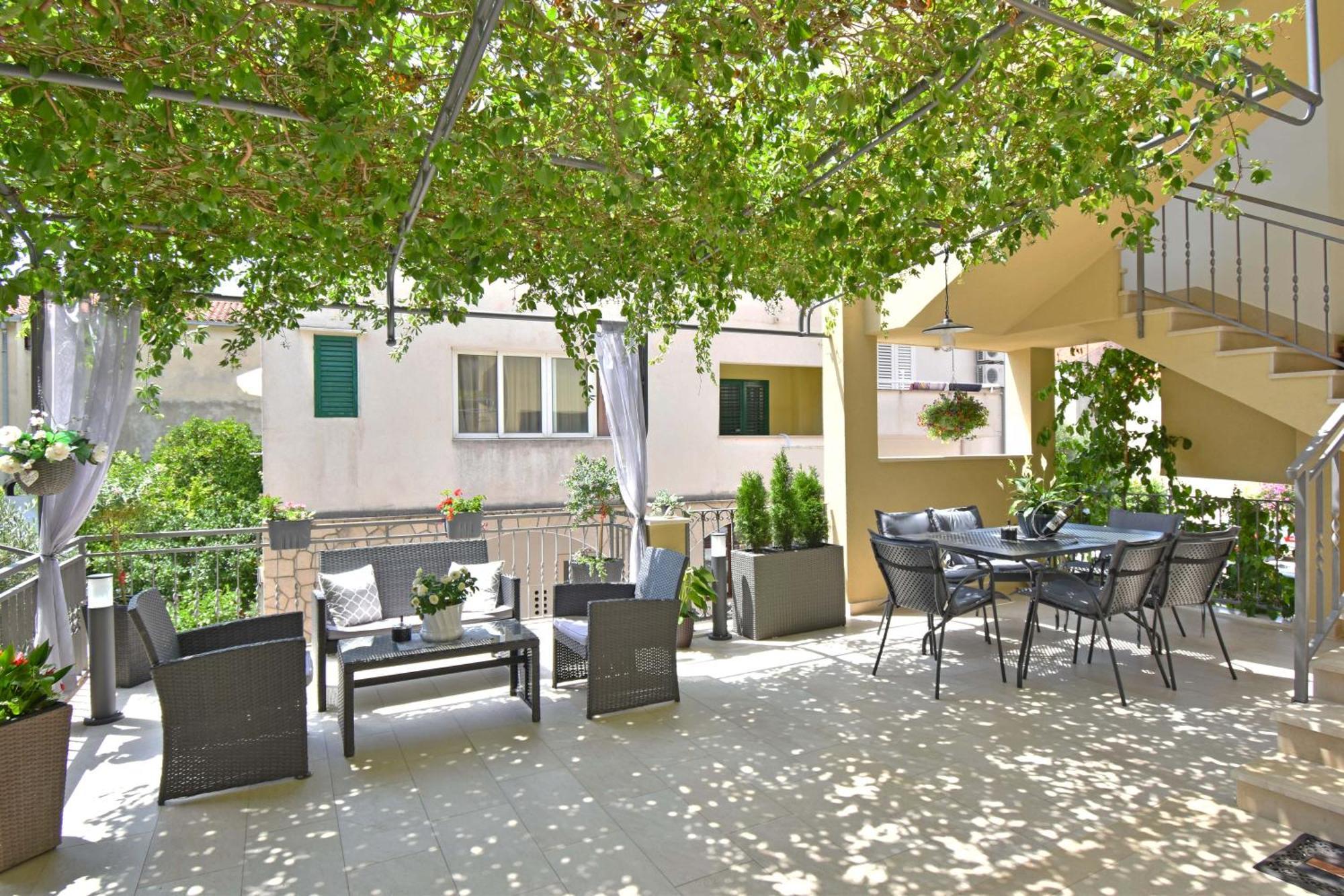 Apartment Barba Tucepi
