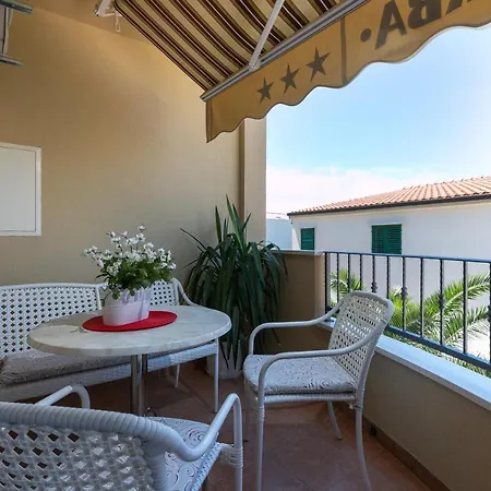 Apartments Barba Tucepi Exterior photo