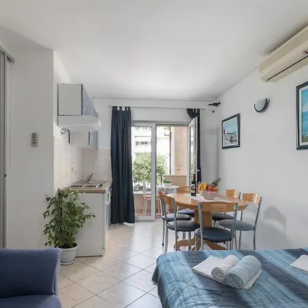 Apartments Barba Tucepi Exterior photo
